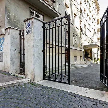 La Scalea Di Trastevere *